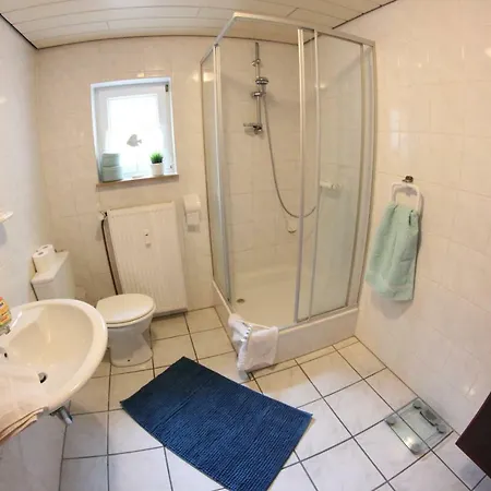 Ruhige und gemütliche Ferienwohnung in Calden Exterior foto