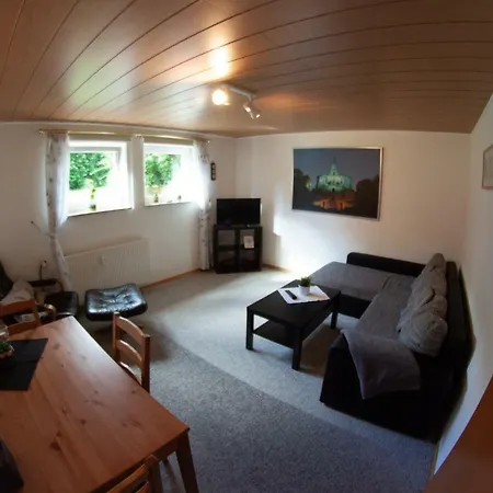 Ruhige und gemütliche Ferienwohnung in Calden Exterior foto