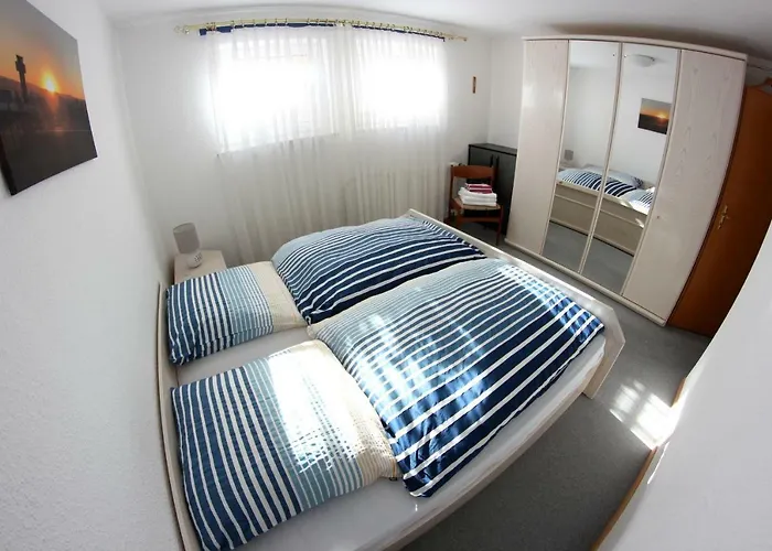 Ruhige Und Gemuetliche Ferienwohnung In Calden